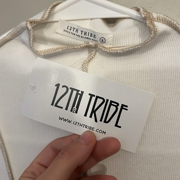 Avalon White Ribbed Long Sleeve Top - Picture 2 of 2